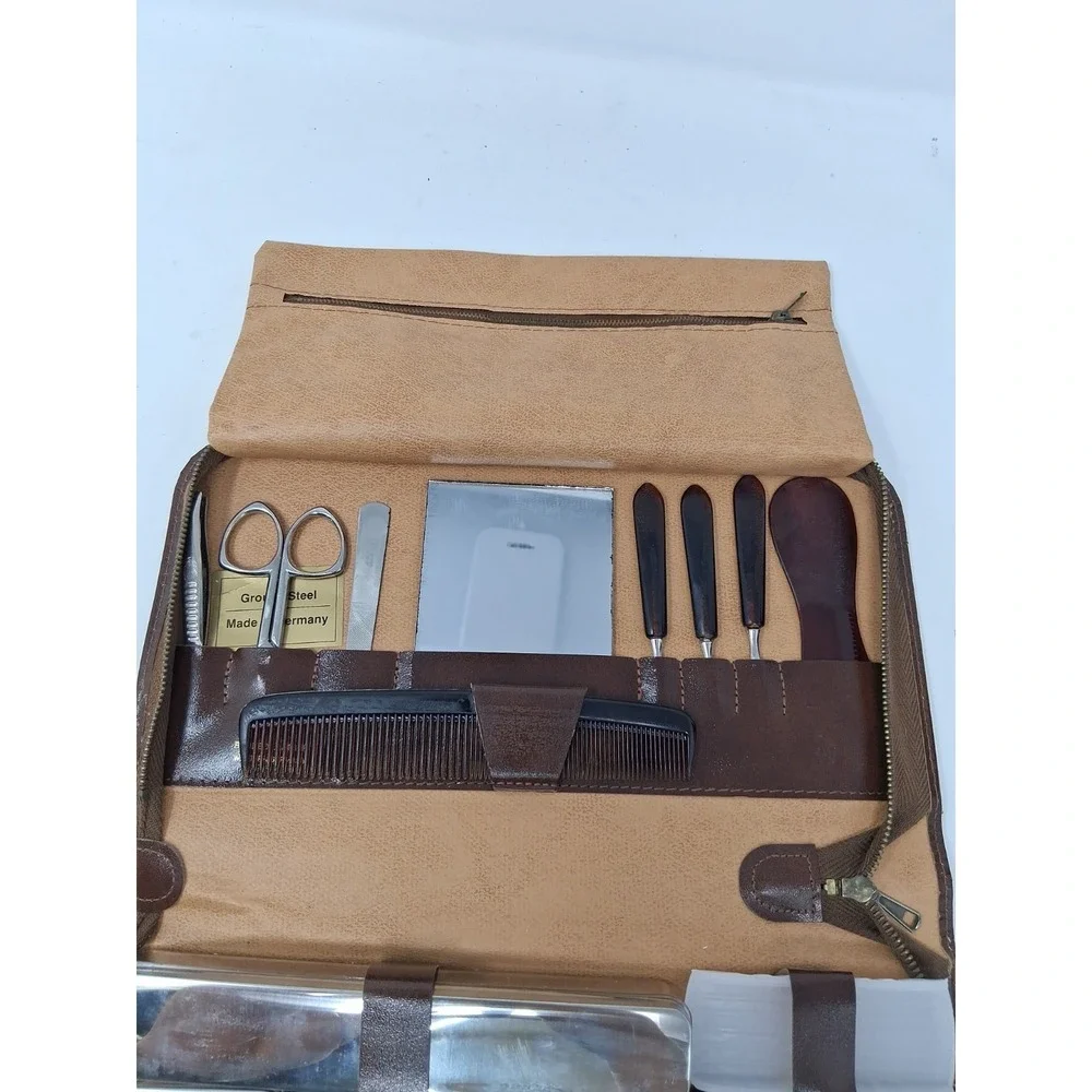 Sergio Valentes Vintage Mens Grooming Kit 14 Pieces Set Light Ware. I